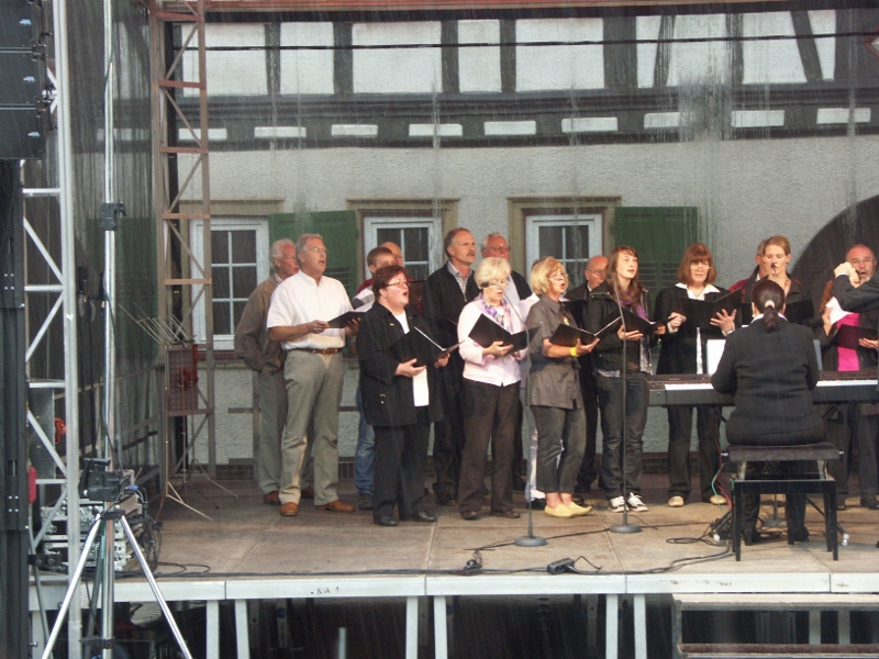 07.06.2009: Chor beim Maifest in Zwingenberg